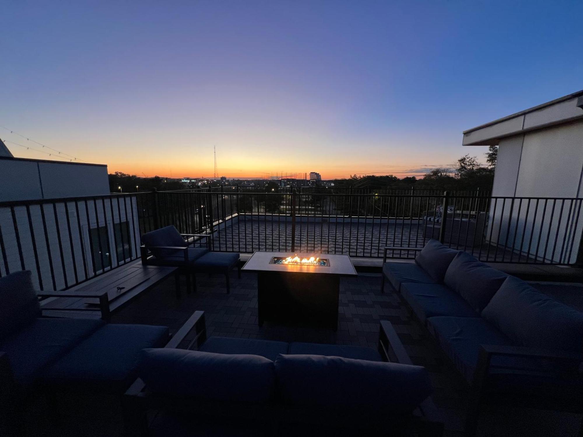 New Elevations Rooftop 5 Min To Downtown Nash Nashville Exterior photo